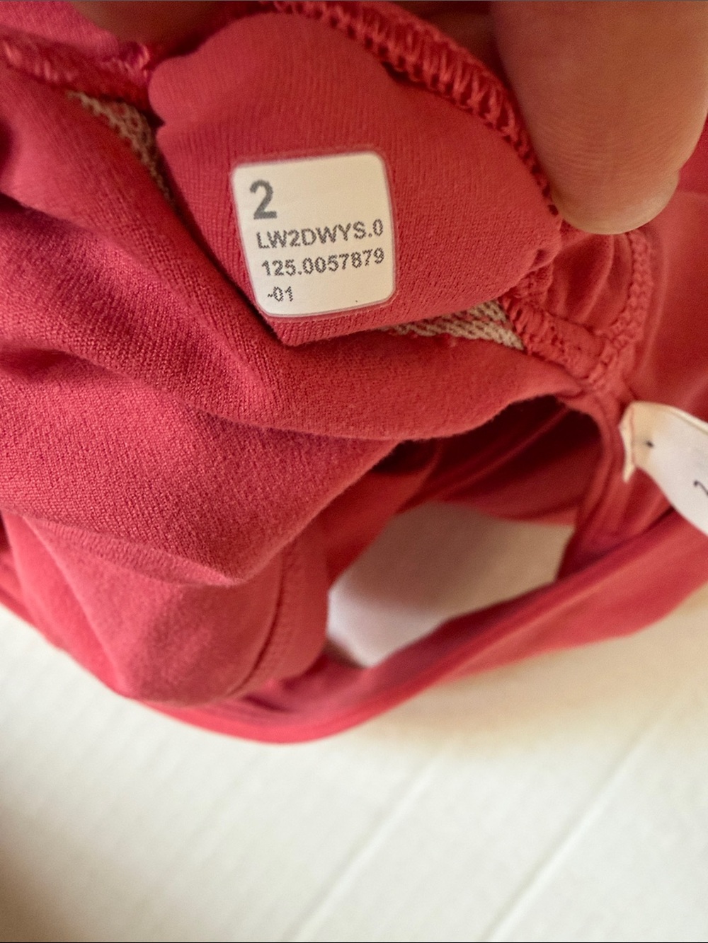 Lululemon Align V-Neck Bra Light Support, A/B Or C/D Lipgloss Size 2 View 2